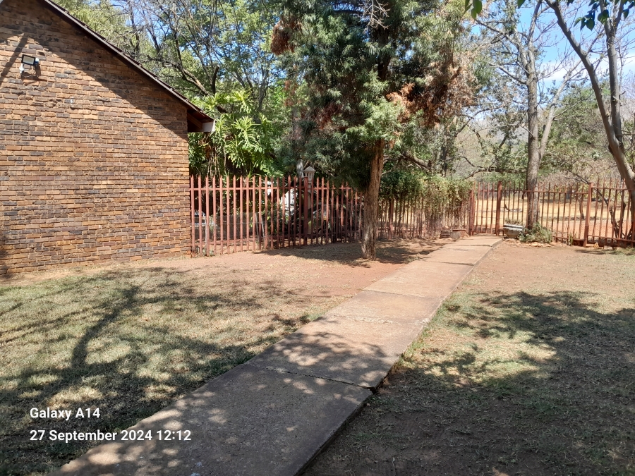 4 Bedroom Property for Sale in Waterval S H North West